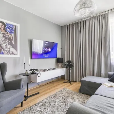 Apartment Old Town Warsaw Stare Miasto Historyczna Kamienica Umiejscowiona W Zabytkowej Czesci Warszawy Obok Parku Multimedialnego I Barbakanu Blisko Wislostrady Parking 24H Check In From 13 Pm Parter Ground Floor דירה ורשה