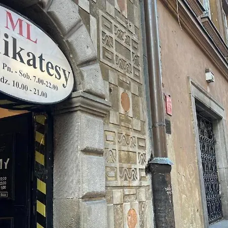 アパート Apartment Old Town Warsaw Stare Miasto Historyczna Kamienica Umiejscowiona W Zabytkowej Czesci Warszawy Obok Parku Multimedialnego I Barbakanu Blisko Wislostrady Parking 24H Check In From 13 Pm Parter Ground Floor *
