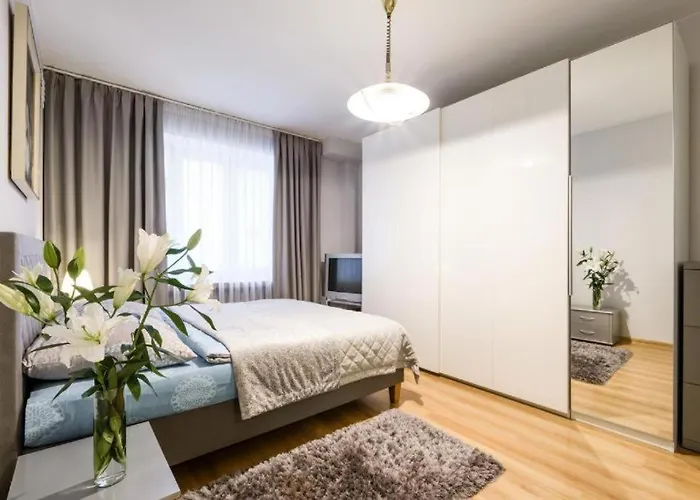 Apartament Old Town Parking Gratis 24h Check In From 13 Pm Parter Ground Floor