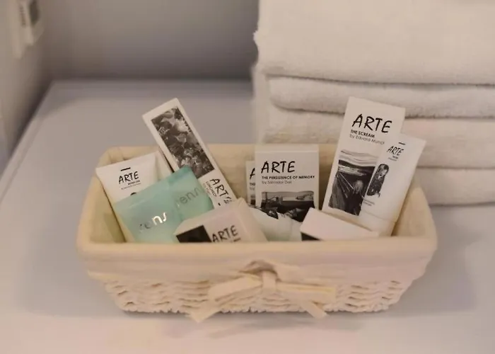 Apartmán Apartment Old Town Warsaw Stare Miasto Historyczna Kamienica Umiejscowiona W Zabytkowej Czesci Warszawy Obok Parku Multimedialnego I Barbakanu Blisko Wislostrady Parking 24H Check In From 13 Pm Parter Ground Floor *