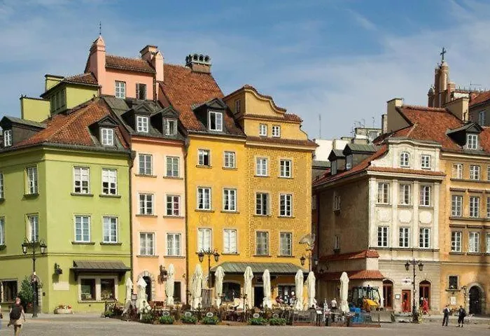 Apartment Old Town Warsaw Stare Miasto Historyczna Kamienica Umiejscowiona W Zabytkowej Czesci Warszawy Obok Parku Multimedialnego I Barbakanu Blisko Wislostrady Parking 24H Check In From 13 Pm Parter Ground Floor Varšava